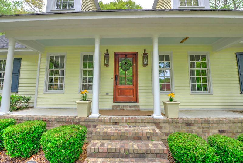 102 Westminster Ave, Summerville, SC 29485