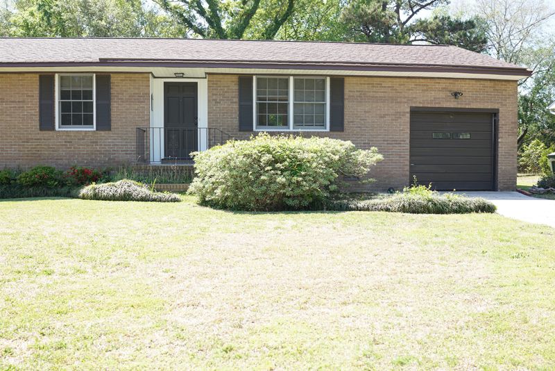 1370 Nye St, Charleston, SC 29407
