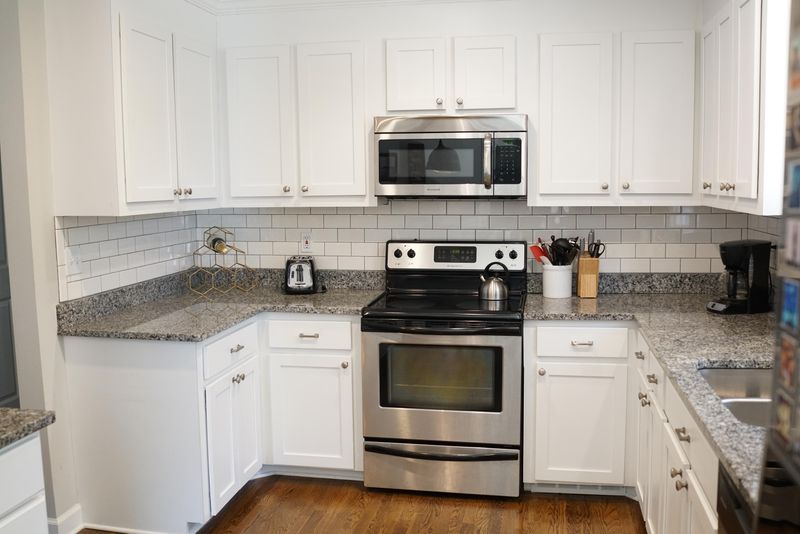 1370 Nye St, Charleston, SC 29407