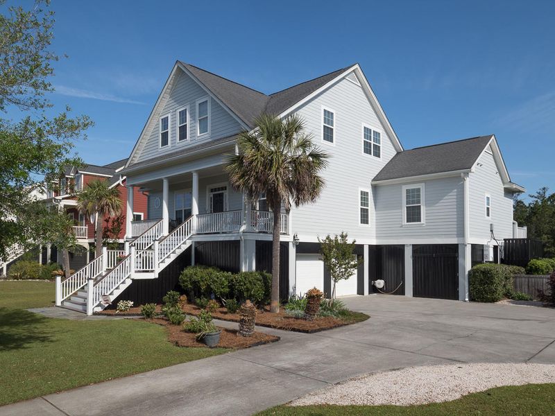 2405 Bending Oak Loop, Mount Pleasant, SC 29466