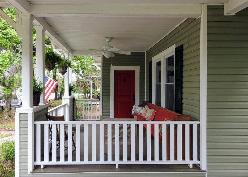1007 Crawford St, North Charleston, SC 29405