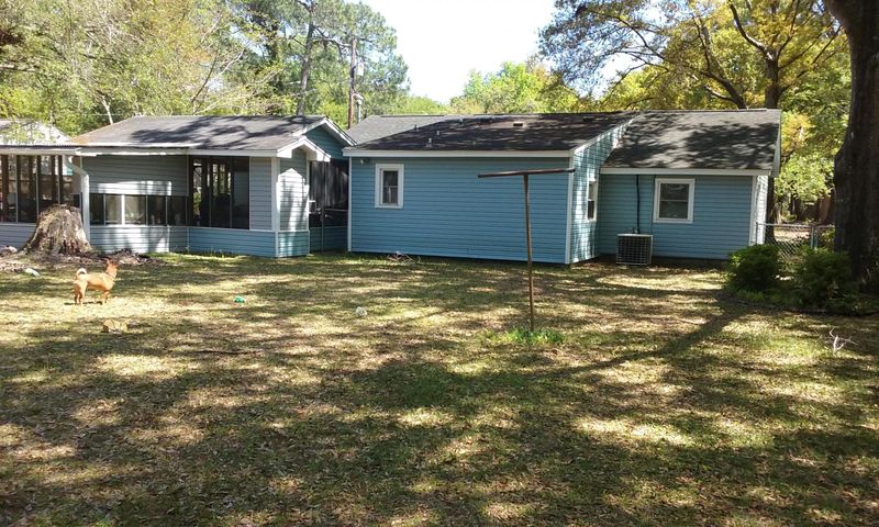 654 Bank St, Mount Pleasant, SC 29464