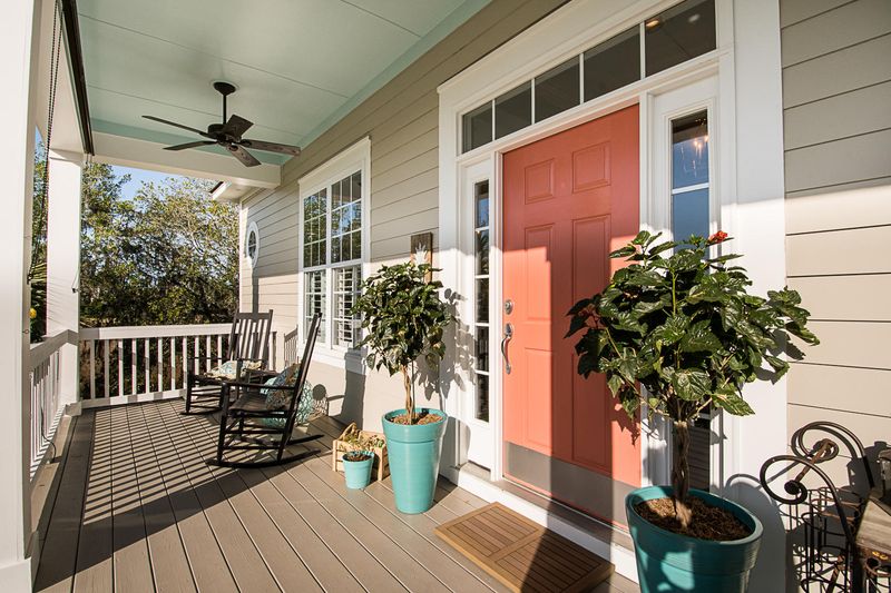 502 N Leavitt Ct, Charleston, SC 29492