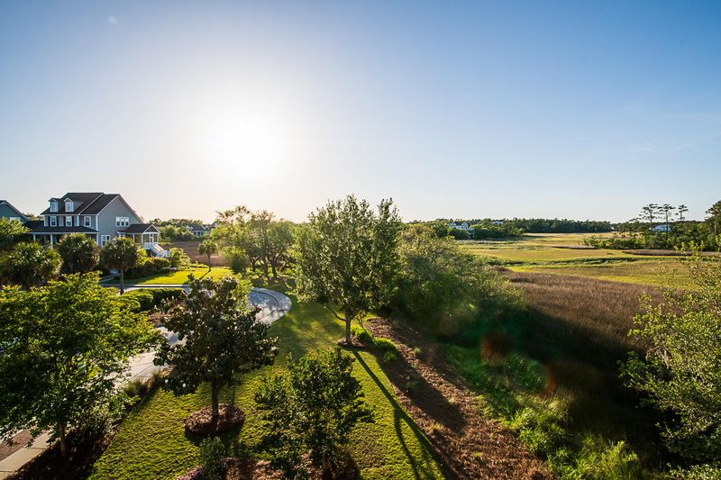 502 N Leavitt Ct, Charleston, SC 29492