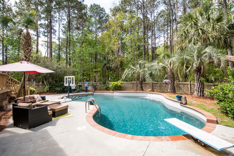 2220 Black Oak Ct, Mount Pleasant, SC 29466
