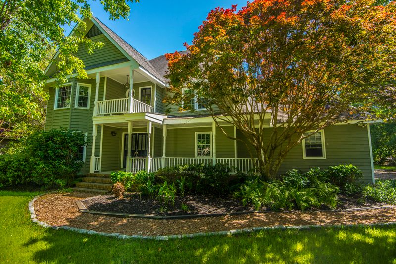 1569 Montclair St, Charleston, SC 29407