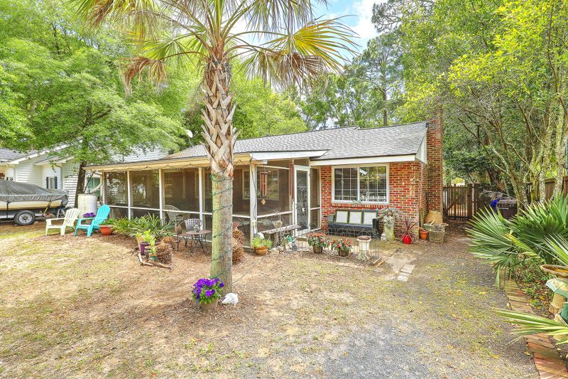 623 Ruby Dr, Mount Pleasant, SC 29464