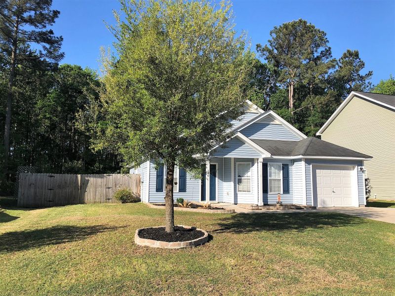 186 Blackstone Dr, Moncks Corner, SC 29461