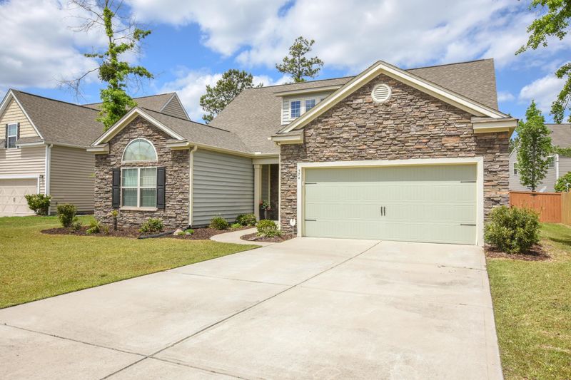 574 Rosings Dr, Summerville, SC 29486