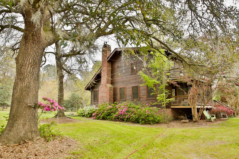 2998 Plow Ground Rd, Johns Island, SC 29455