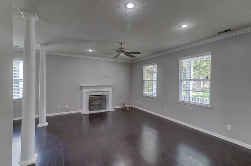 1424 Swamp Fox Ln, Charleston, SC 29412