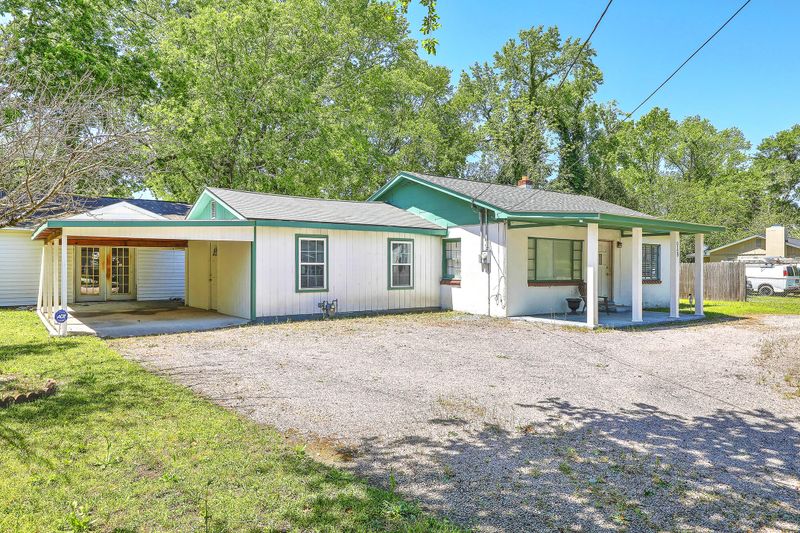 5129 Delta St, North Charleston, SC 29406