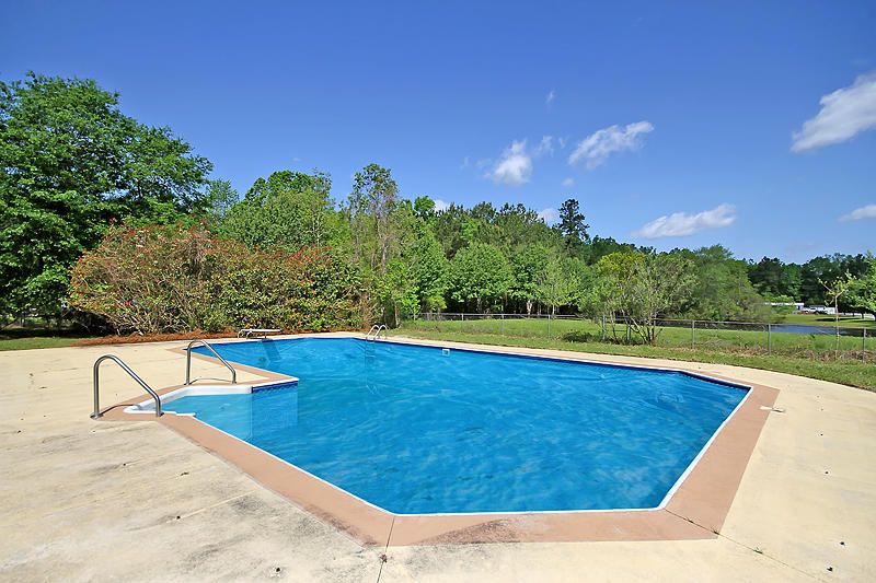 148 Deer Track Ln, Moncks Corner, SC 29461