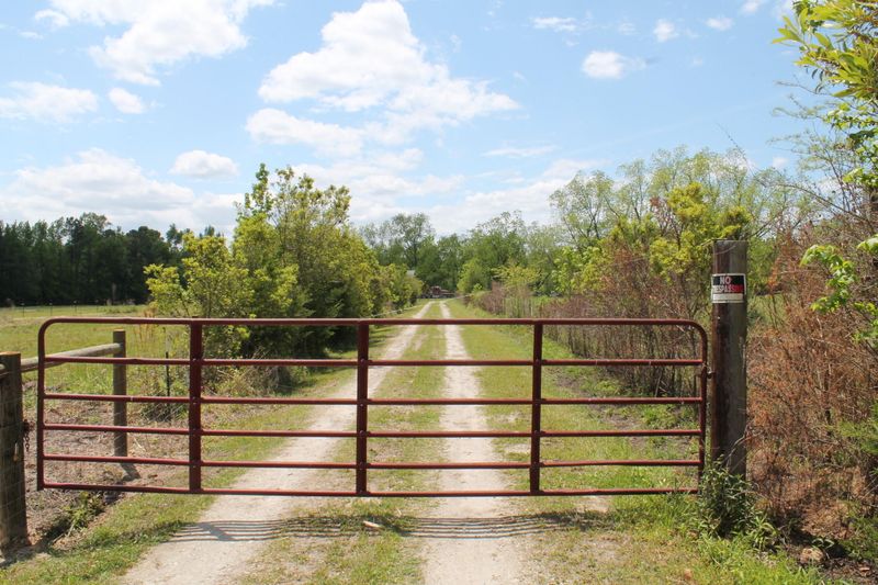280 Seven Acres Rd, Saint George, SC 29477