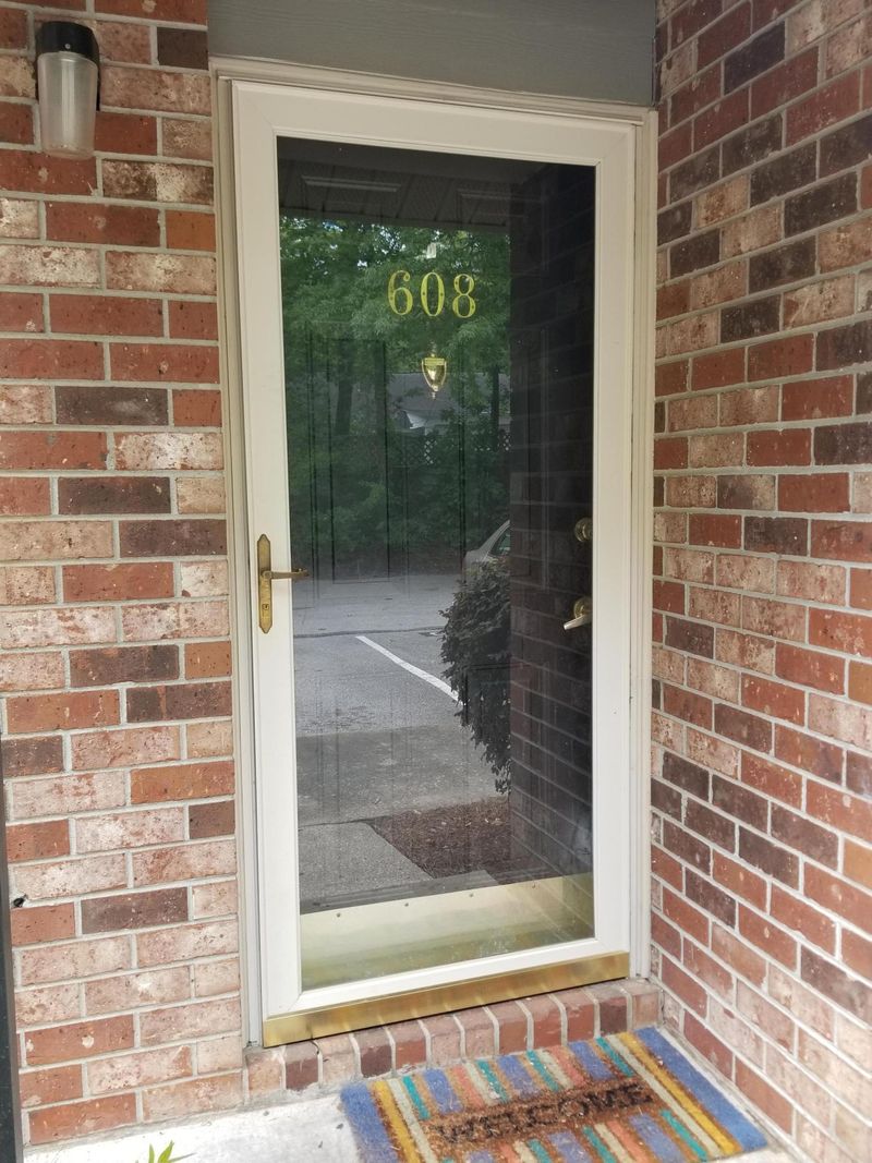 608 Andrea Ln, Hanahan, SC 29410