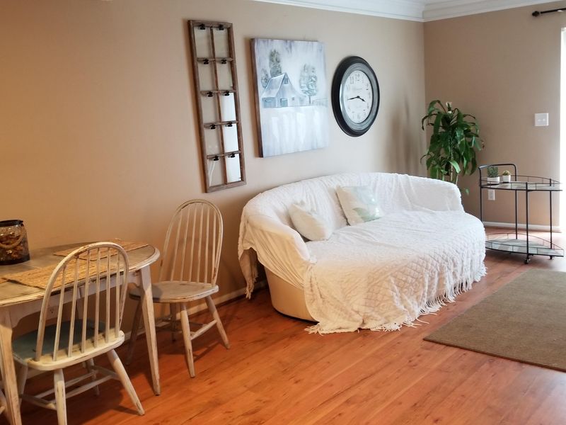 608 Andrea Ln, Hanahan, SC 29410