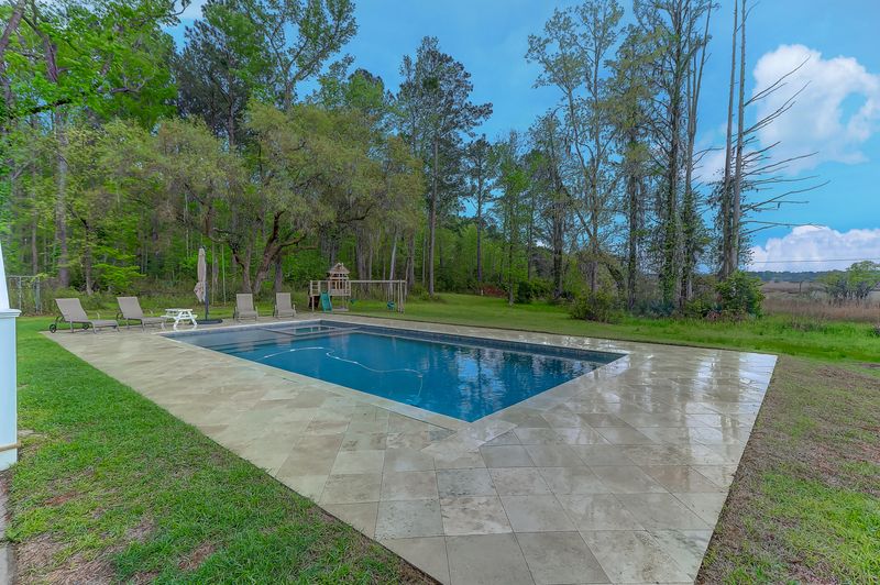 1021 Hughes Rd, Johns Island, SC 29455