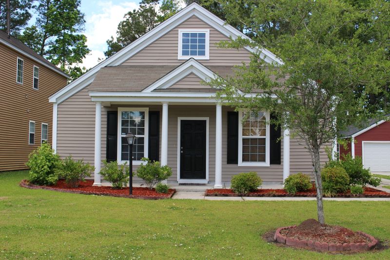 8941 S Red Maple Cir, Summerville, SC 29485
