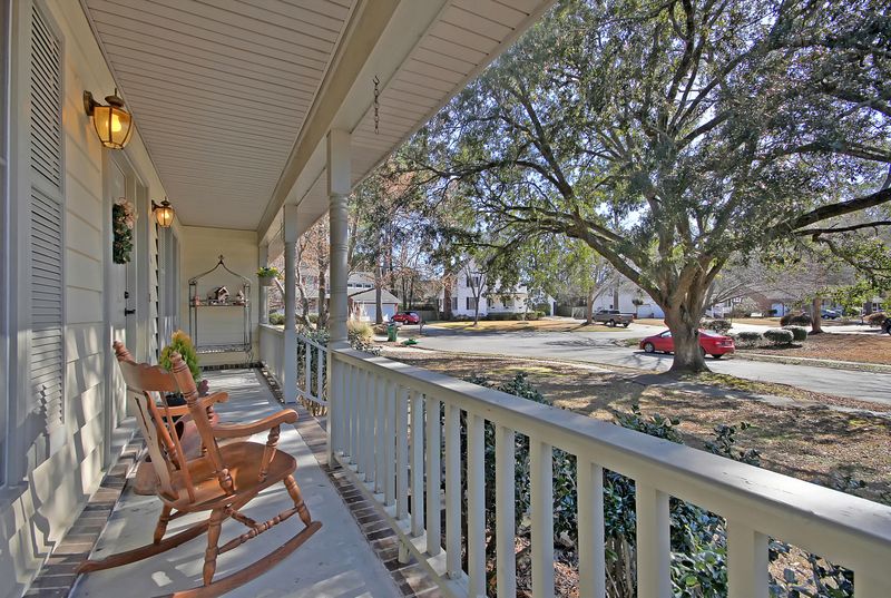 402 Eastover Cir, Summerville, SC 29483