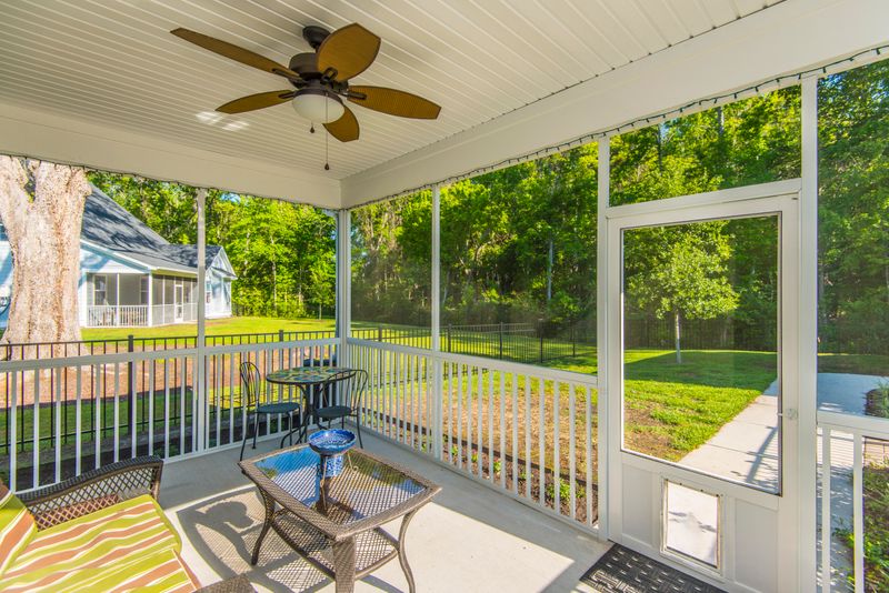 2904 Silver Lake Dr, Johns Island, SC 29455