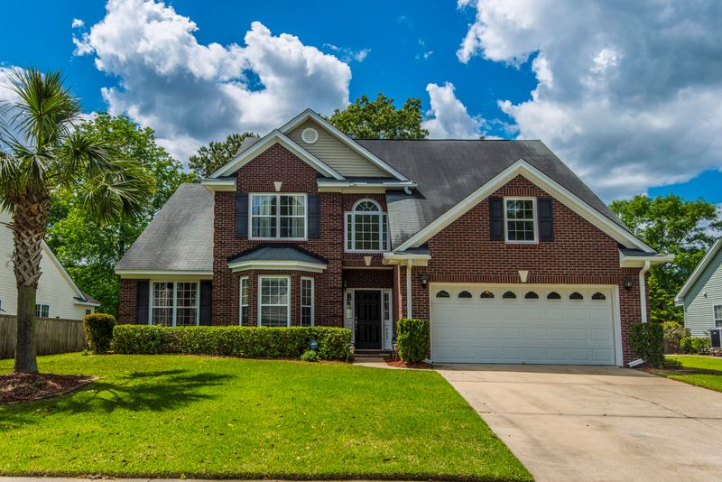 923 Lansfaire Dr, Charleston, SC 29414