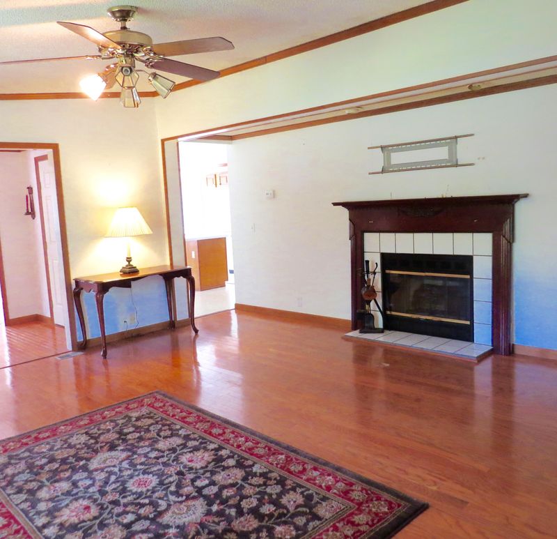 4920 Maybank Hw, Wadmalaw Island, SC 29487