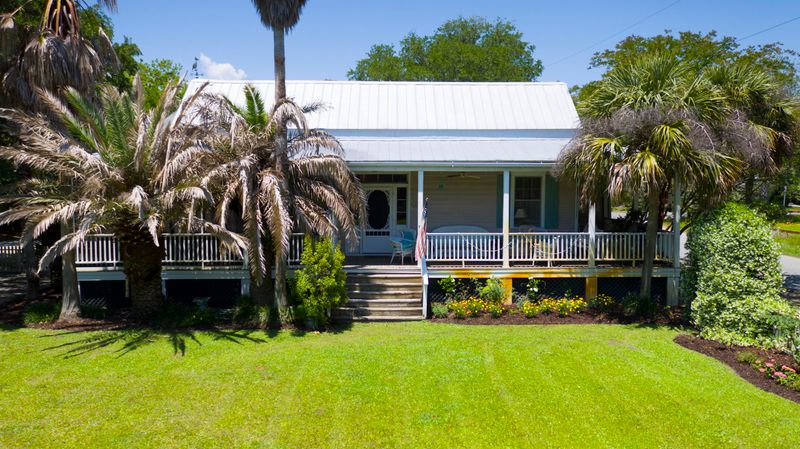 1857 Ion Ave, Sullivans Island, SC 29482
