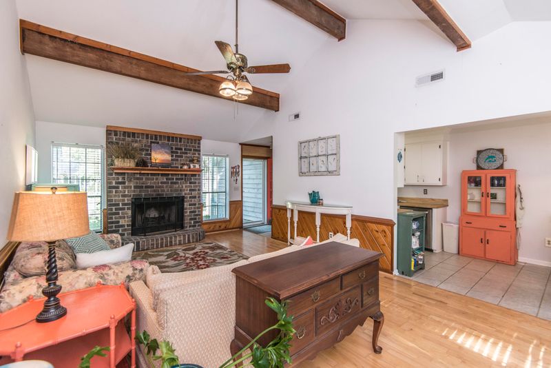 7 Hillcreek Blvd, Charleston, SC 29412