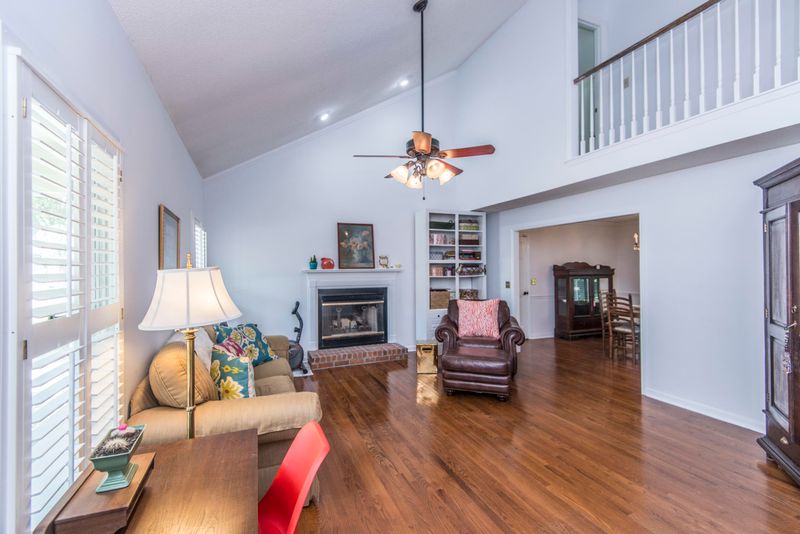430 King Charles Cir, Summerville, SC 29485