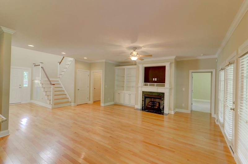 8769 Alexandria Dr, North Charleston, SC 29420