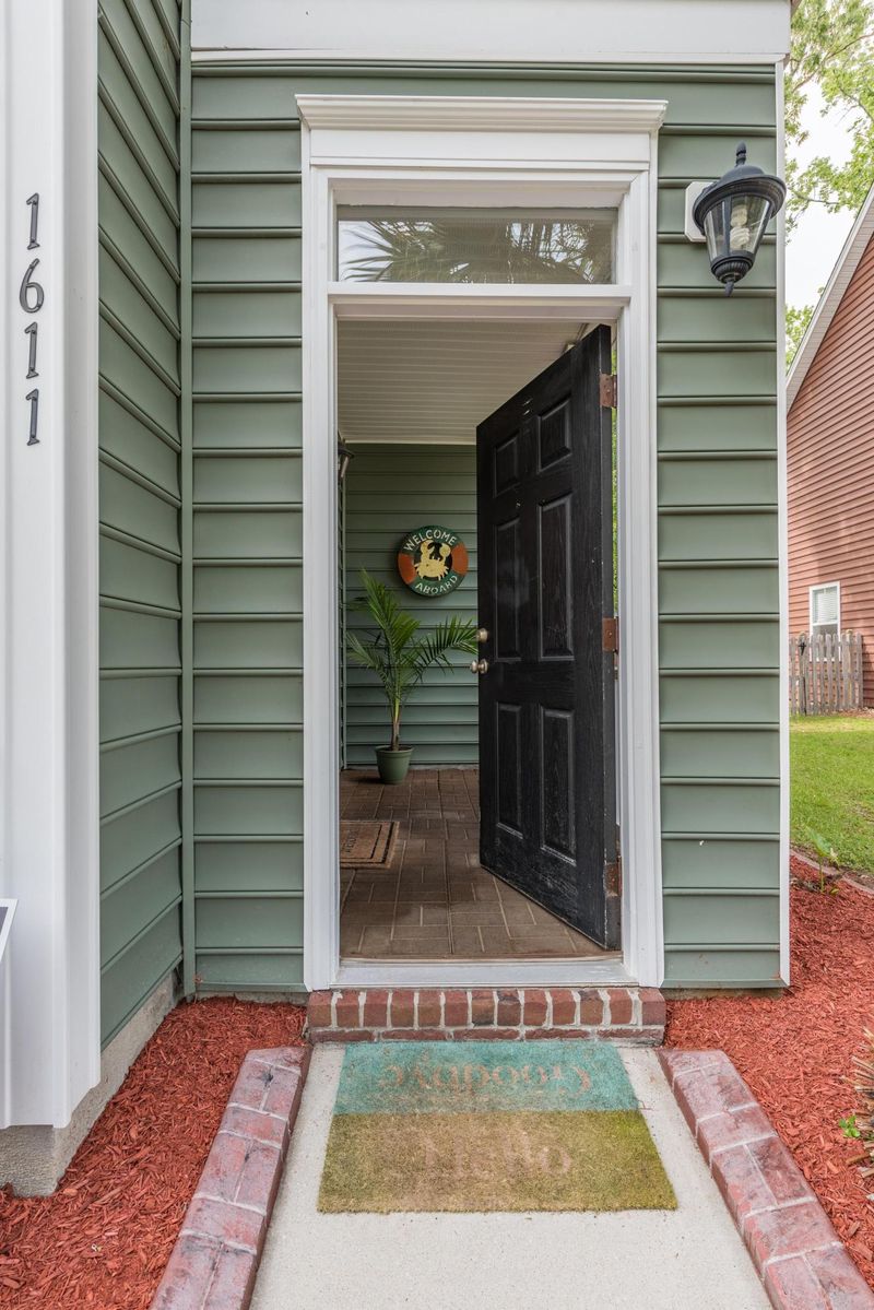 1611 Bluewater Way, Charleston, SC 29414