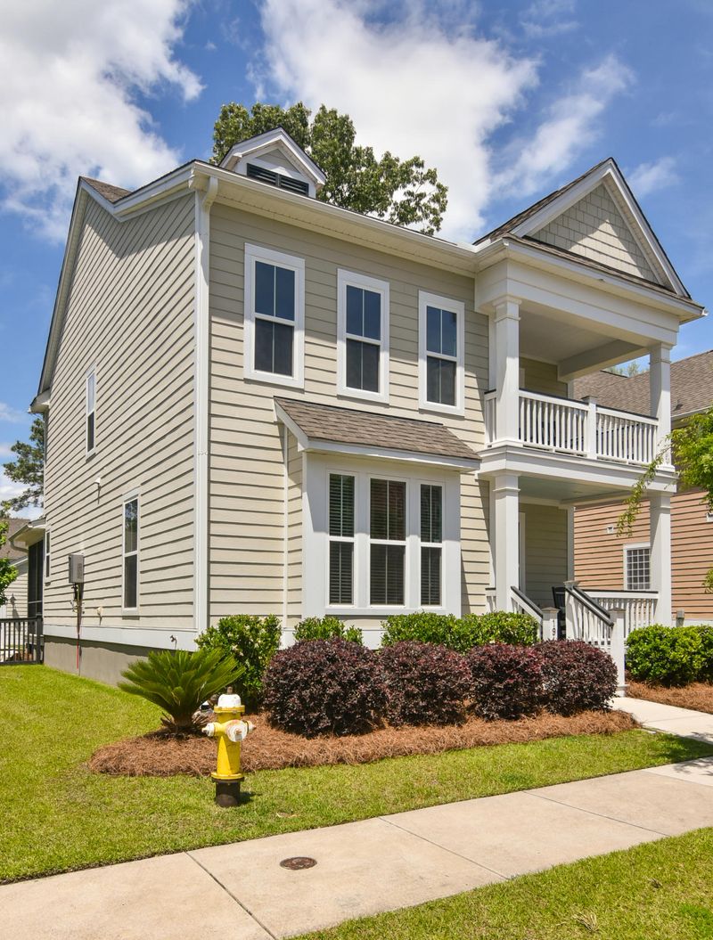 1945 Gracewood Dr, Charleston, SC 29414