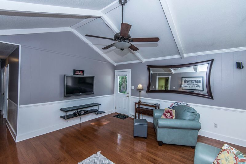 115 Wilson Dr, Summerville, SC 29483