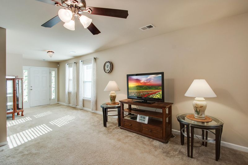 262 Coosawatchie St, Summerville, SC 29485