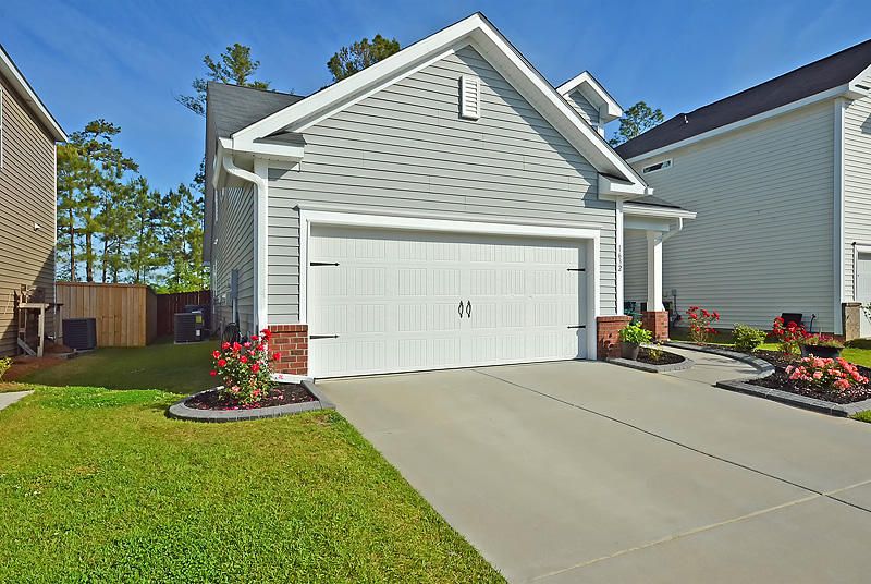 1632 Eider Down Dr, Summerville, SC 29483