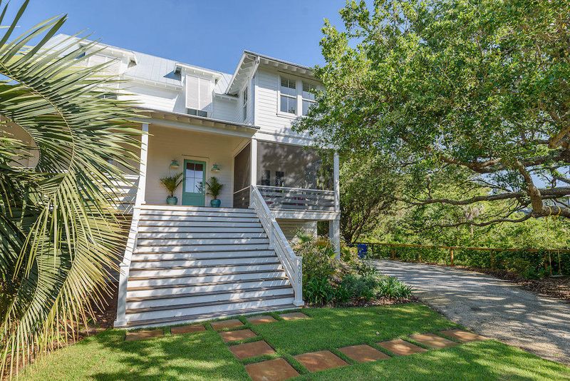2908 Middle St, Sullivans Island, SC 29482