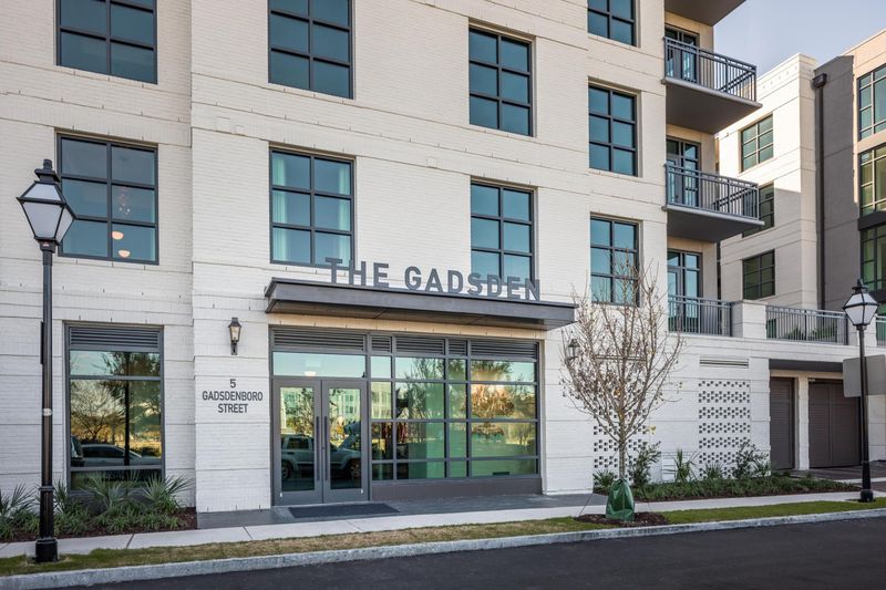 5 Gadsdenboro St #218, Charleston, SC 29401