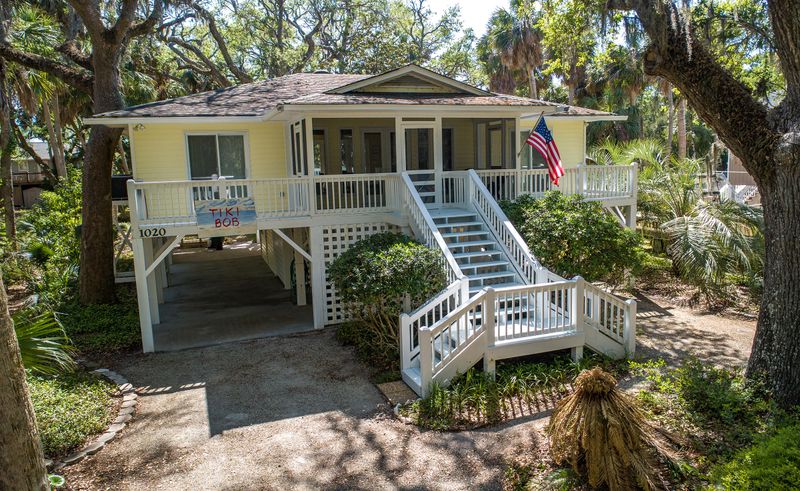 1020 Osceola St, Edisto Beach, SC 29438