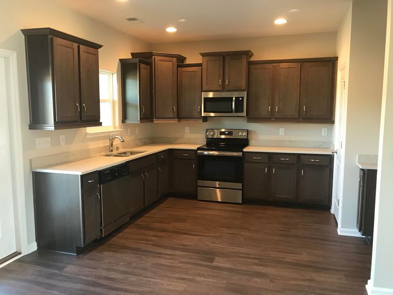 406 Viceroy Ln, Goose Creek, SC 29445