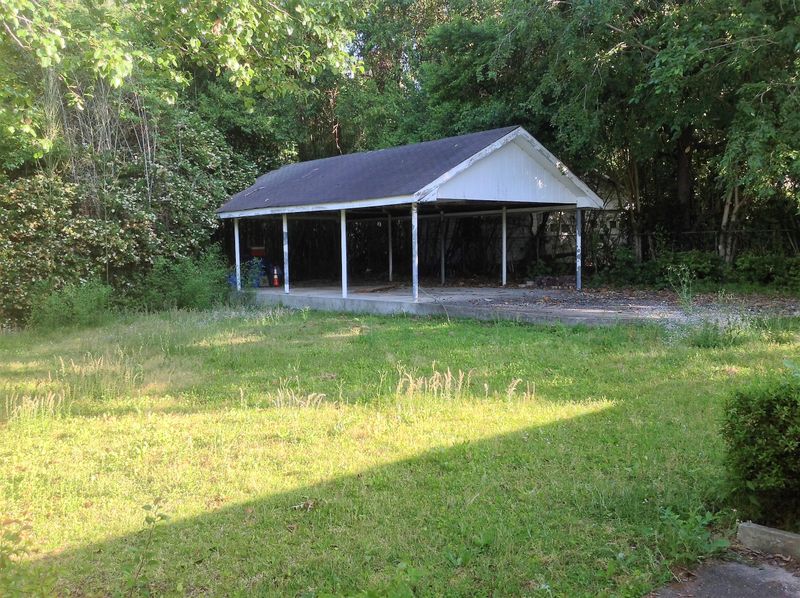 1930 Aichele Dr, North Charleston, SC 29406