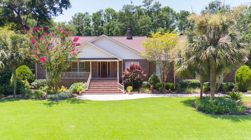 1826 Omni Blvd, Mount Pleasant, SC 29466