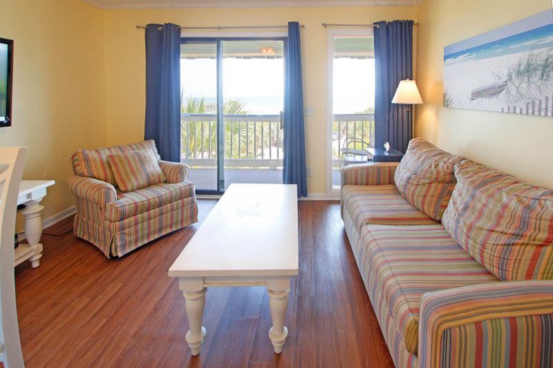 1300 Ocean Blvd #330, Isle Of Palms, SC 29451