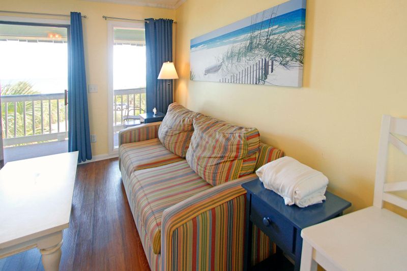 1300 Ocean Blvd #330, Isle Of Palms, SC 29451