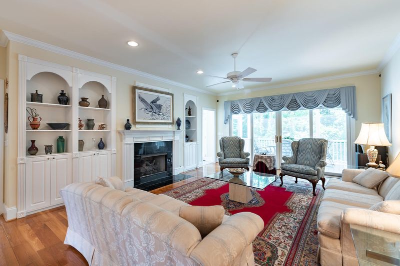 757 Whispering Marsh Dr, Charleston, SC 29412