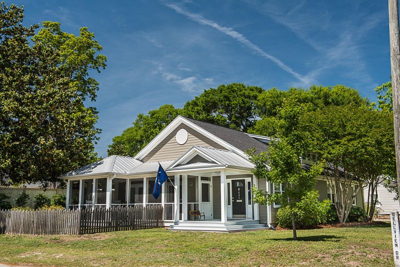 648 Adluh St, Mount Pleasant, SC 29464