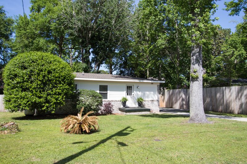 1174 N Shadow Dr, Mount Pleasant, SC 29464