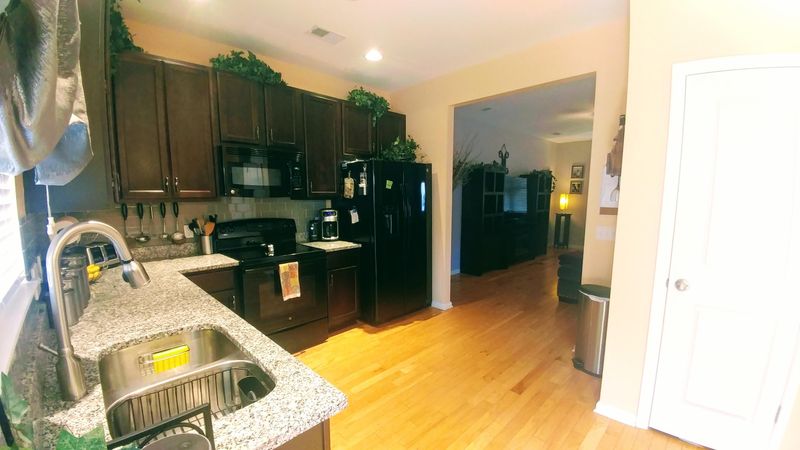 9069 Parlor Dr, Ladson, SC 29456