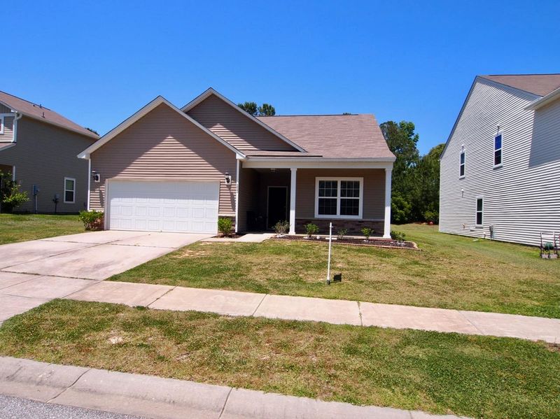 253 Old Carolina Dr, Goose Creek, SC 29445