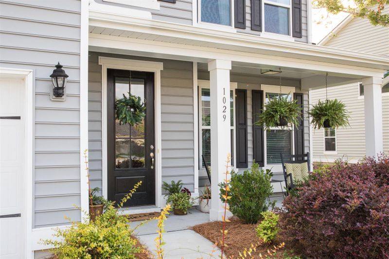 1029 Harbortowne Rd, Charleston, SC 29412