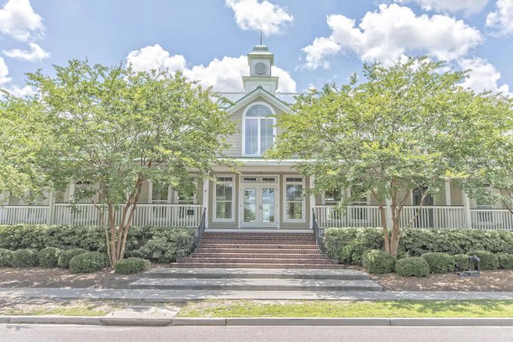 121 Angelica Ave, Summerville, SC 29483